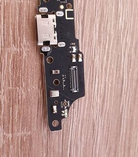 Платка за зареждане Motorola Moto E40